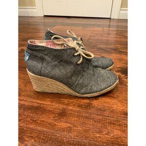 TOMS Blue Chambray Espadrilles Wedge Heels, Size 7.5 (US)